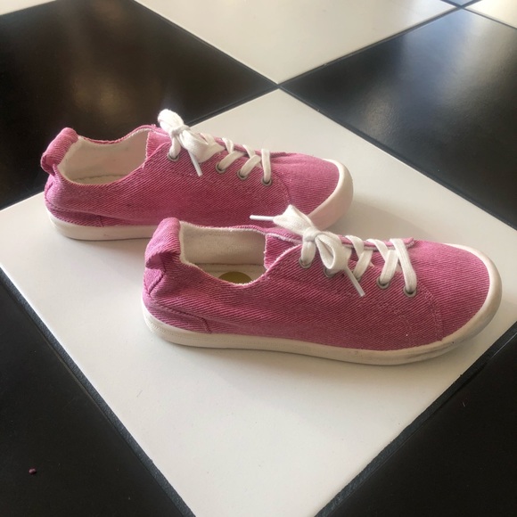 2/$30✨ NEW Aeropostale Pink Sparkle Shoes - Picture 2 of 6